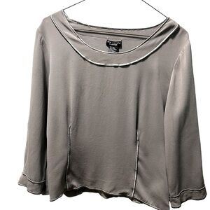 Gorgeous top for work or after- work activities, in a lovely greige w/piping